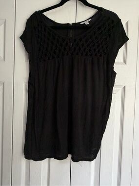 American Eagle Outfitters Black Crochet Yoke Short Sleeve Tee